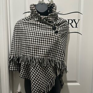 Houndstooth cloak